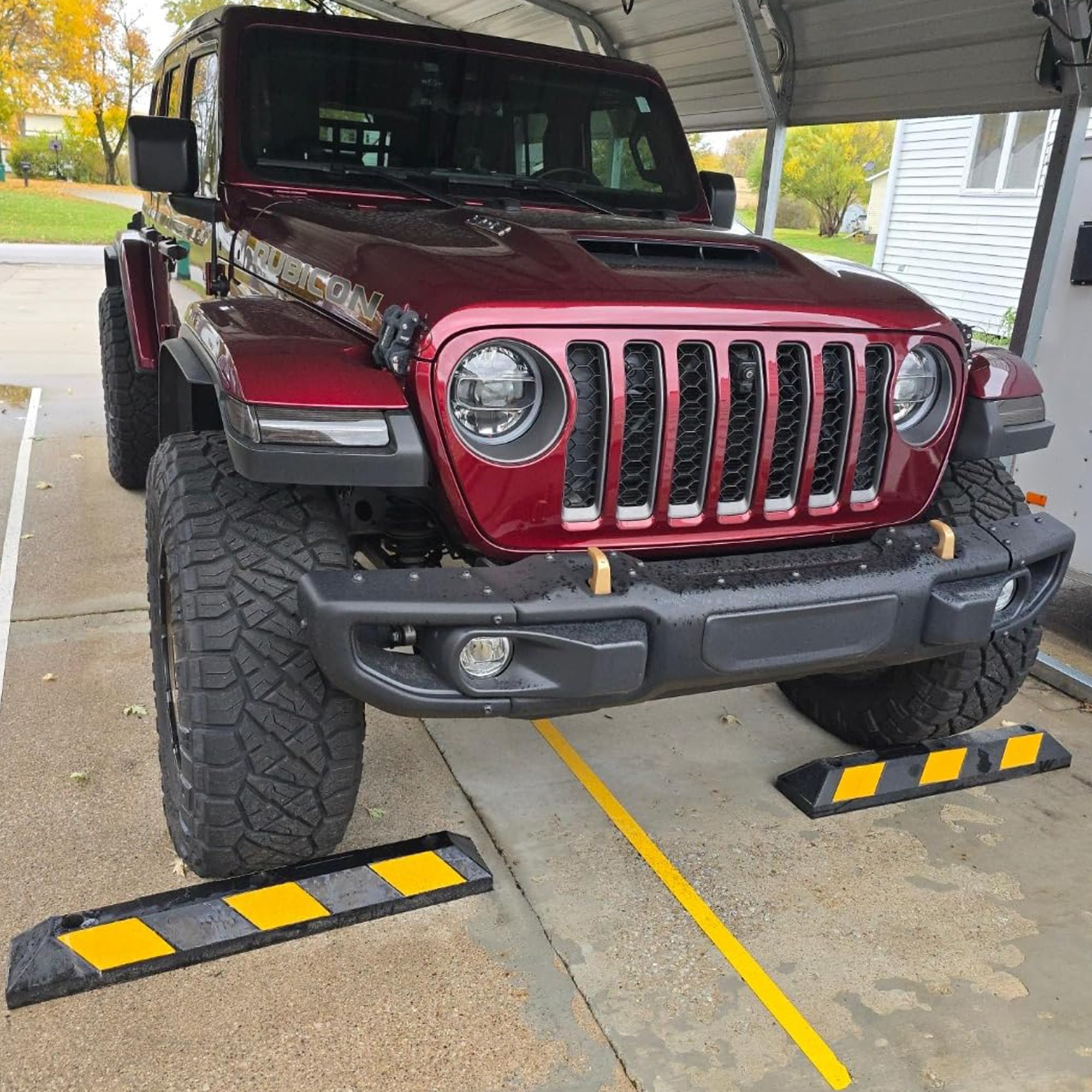 Guardian Dh-Pb-5 Heavy Duty Rubber Parking Curb - 36 Inch X 5.9 Inch