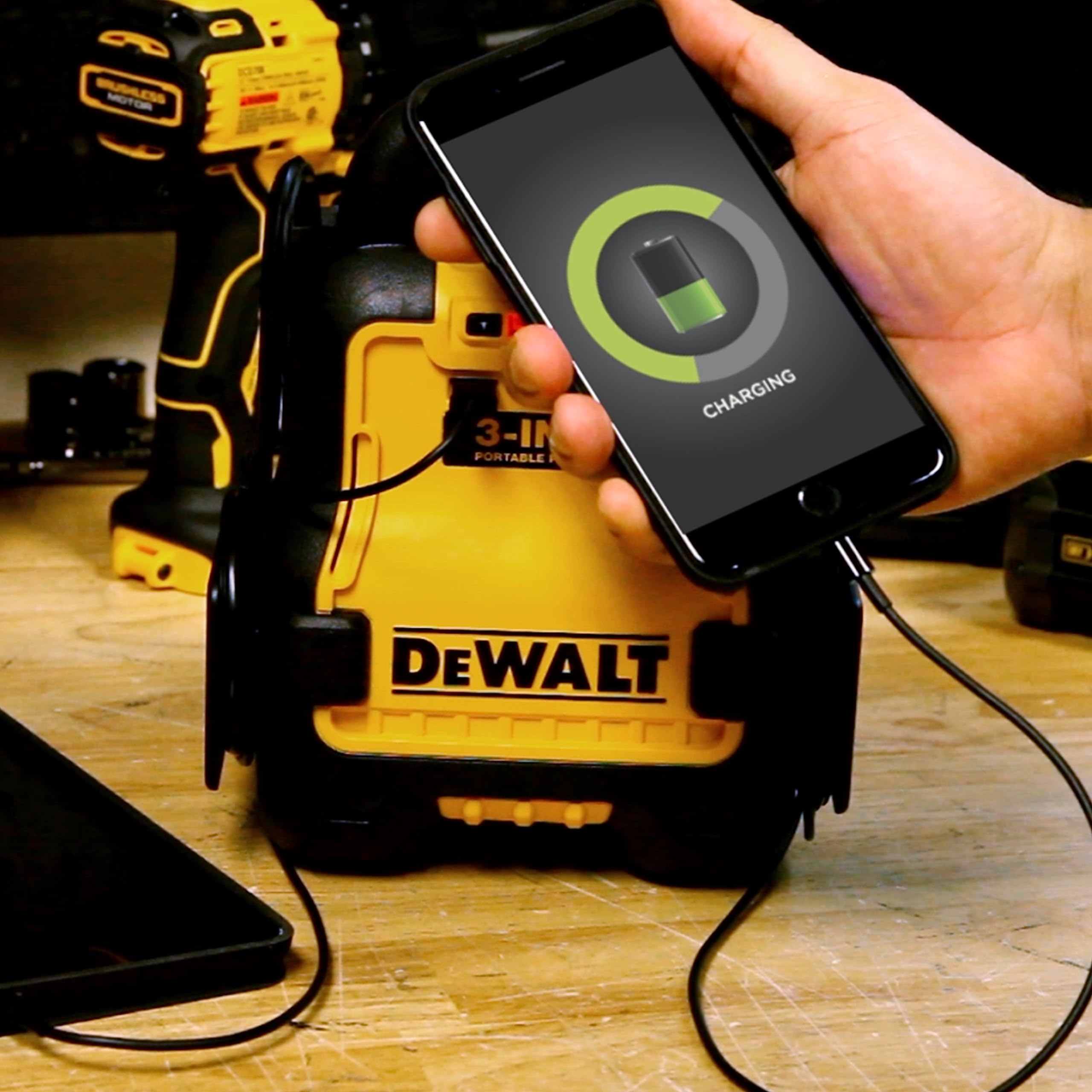 DEWALT DXAE20VBBK Battery Booster with 20V XR 5Ah Lithium-Ion Battery & DCB115 Charger, Yellow