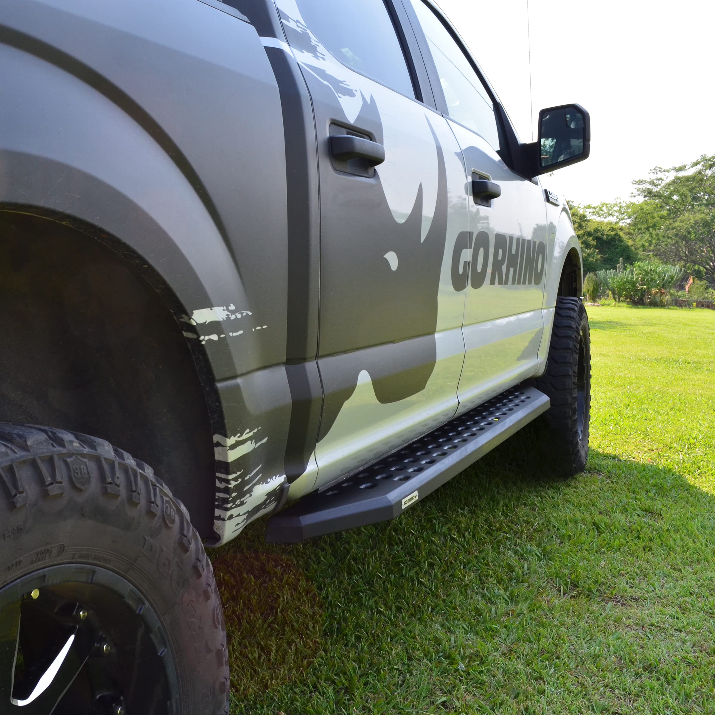 Go Rhino 69409980Pc Rb20 Running Boards With Mounting Brackets Kit For Ram 11-14 1500, Dodge 09-10 Ram 1500 (Extended Cab Pickup)