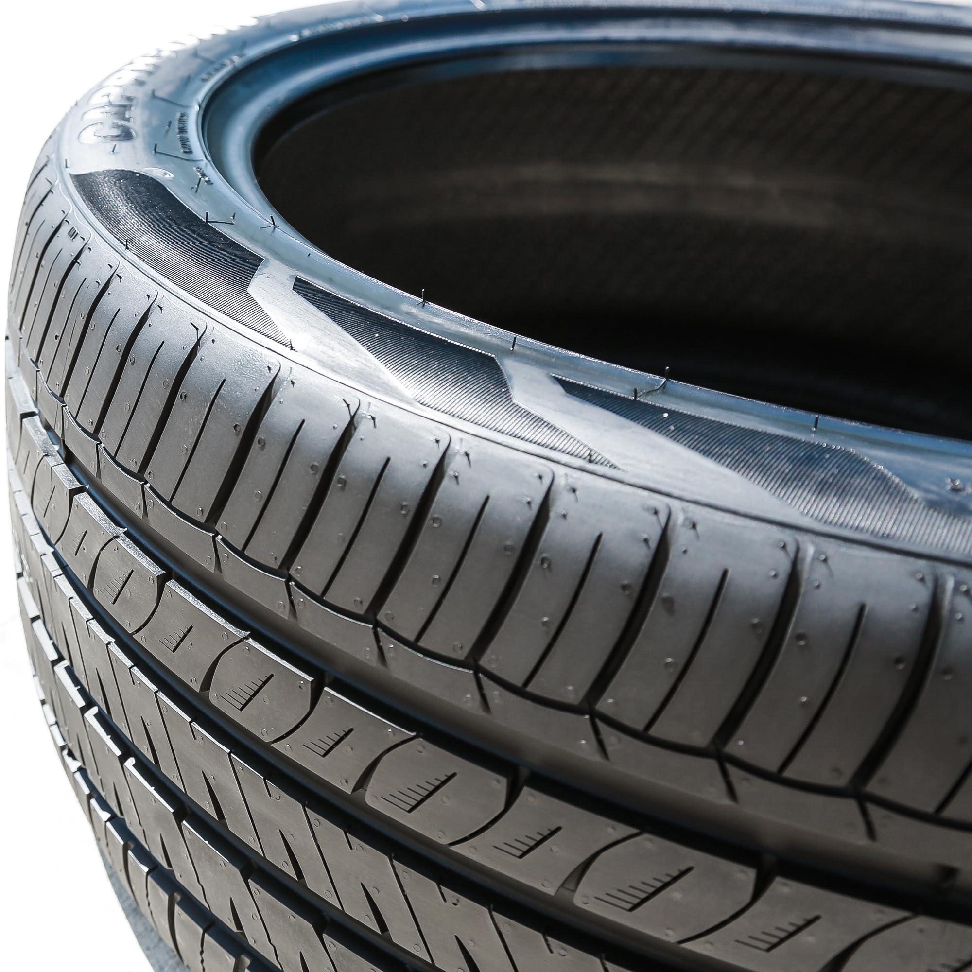 Evoluxx Capricorn UHP All-Season Tire - 265/40R22, 4-Ply, XL Load Range, Black Side Wall