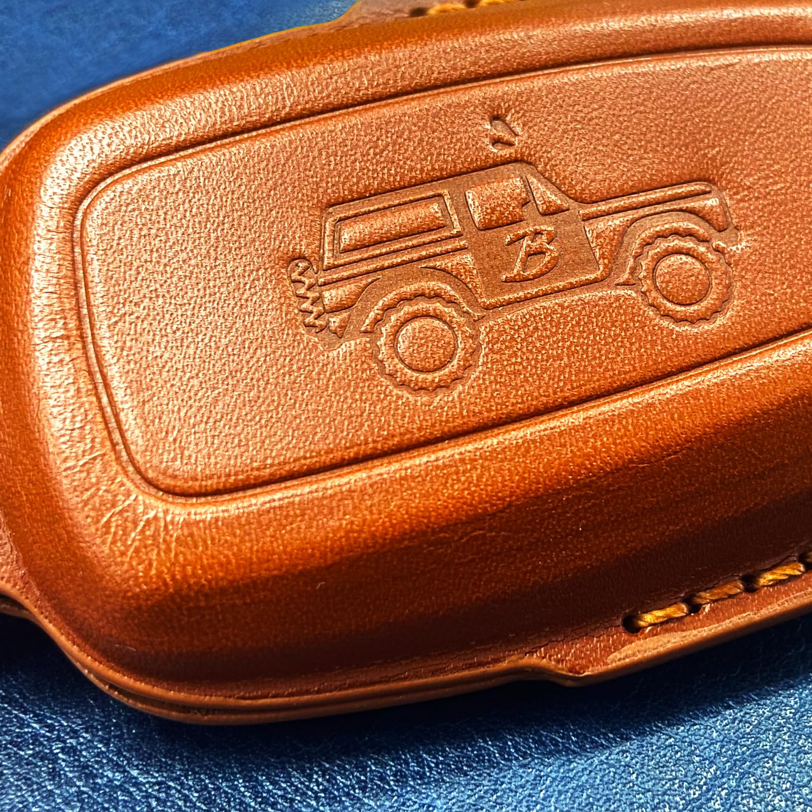 Car fob Cover Compatible with Ford Bronco.Genuine Leather Key Fob Cover with Keychain- Yellow (Yellow)