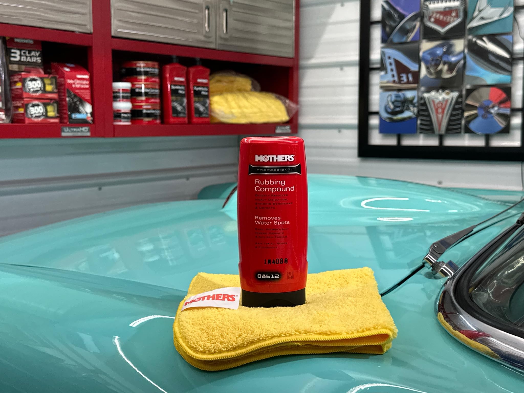 Mothers 08612 Professional Rubbing Compound - 12 Oz.