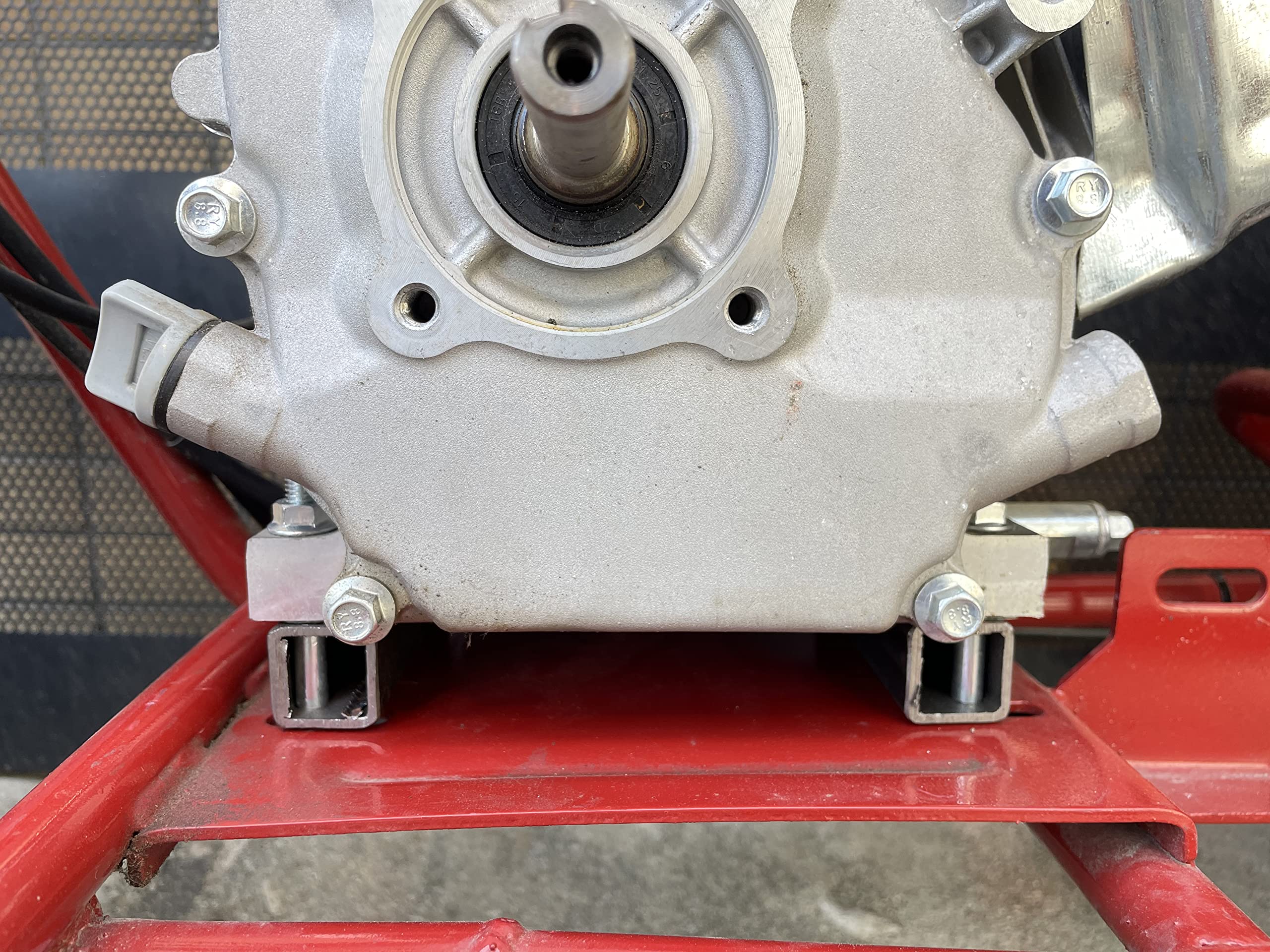 Pinkhatcat Engine Motor Mount Plate Riser for 4-7 HP Engines, Model AMLY_MK0215, 1" x 1" Tube, 3-1/8"