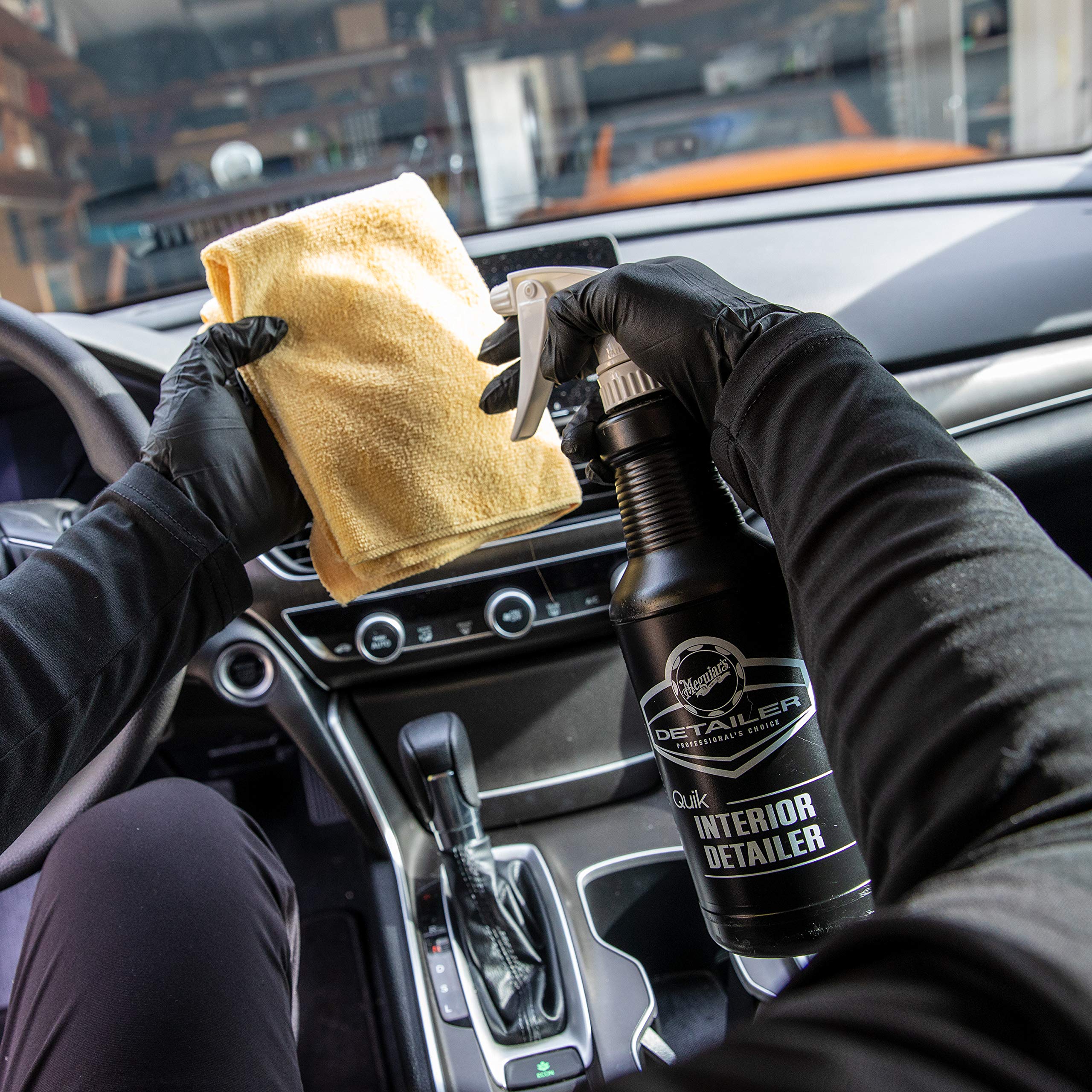 Meguiar's D14901 Quik Interior Detailer - 128 Fl Oz - Safely Cleans All Interior Surfaces - Black