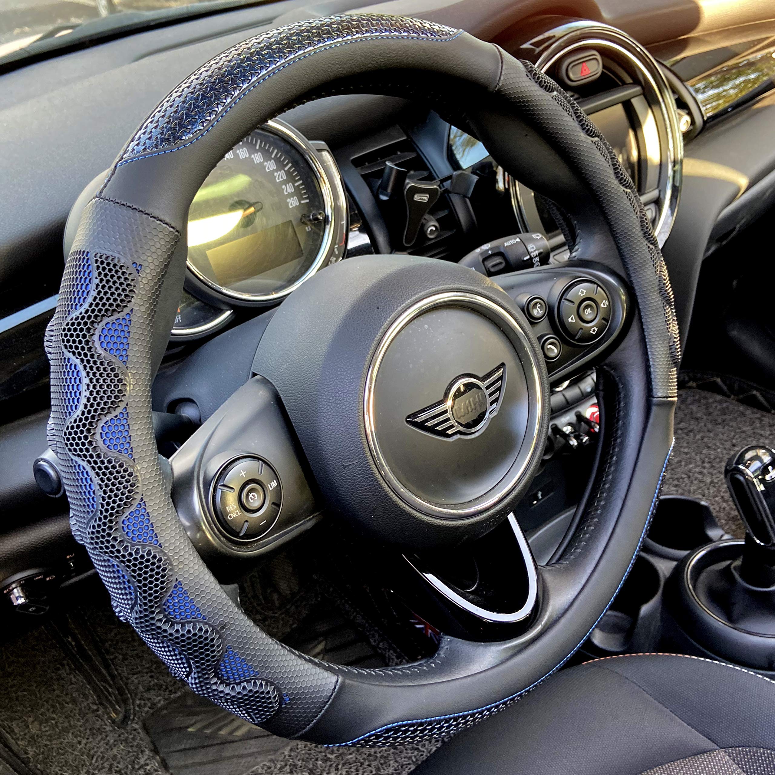 Pinctrot Steering Wheel Cover Great Grip With 3D Honeycomb Anti-Slip Design, Universal 14.5-15 Inch (Blue)