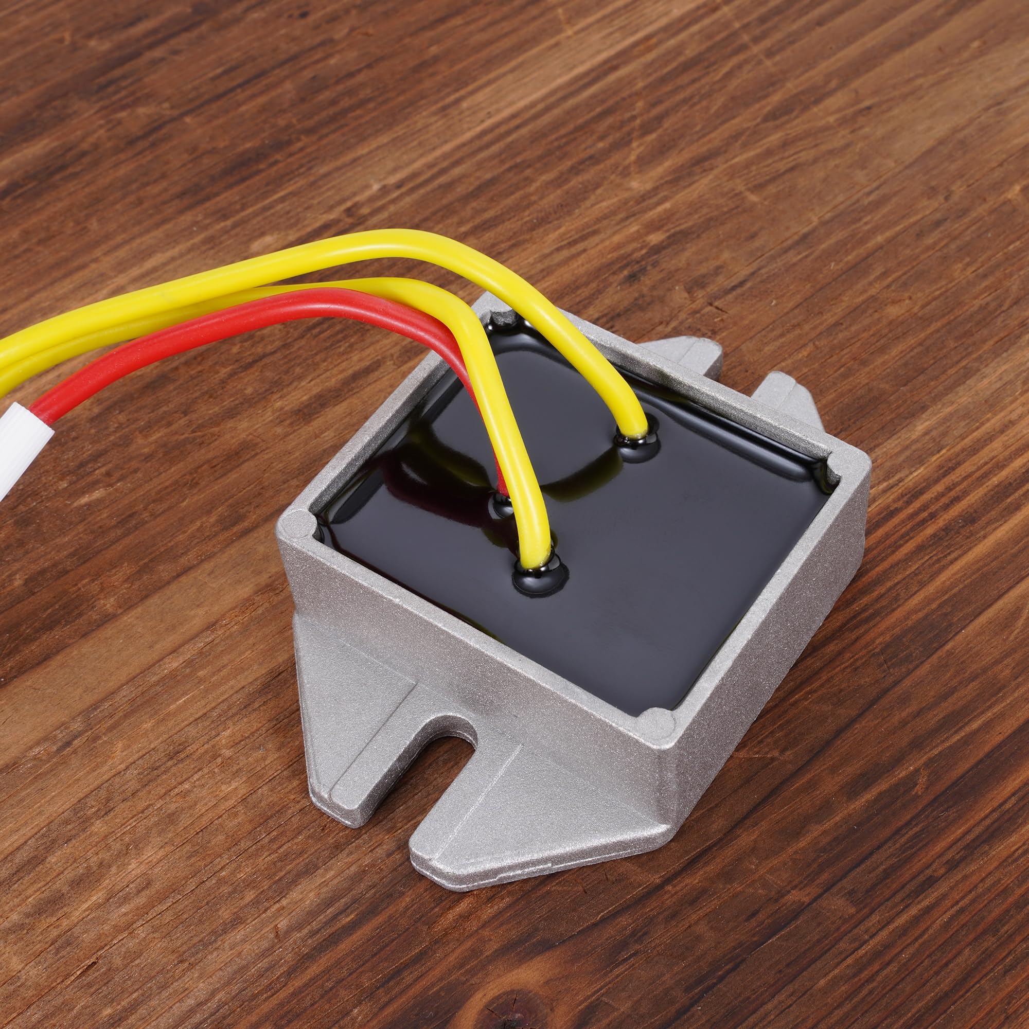 Ruhuo Voltage Regulator 12V 393374 394890 691185 845907 797375 Rectifier Compatible With John Lawn Mower Tractor Fgt235E Gt235E