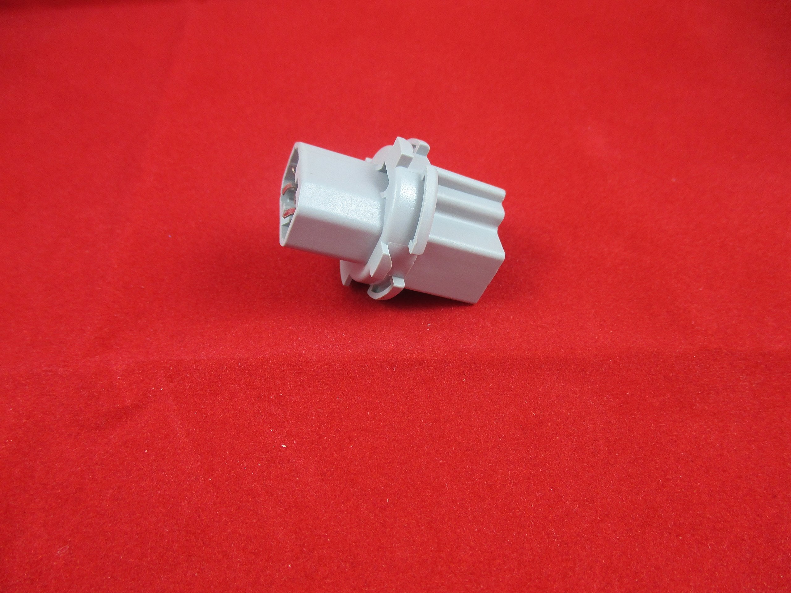 Mazda Brake Light Socket - G14S-51-3E7