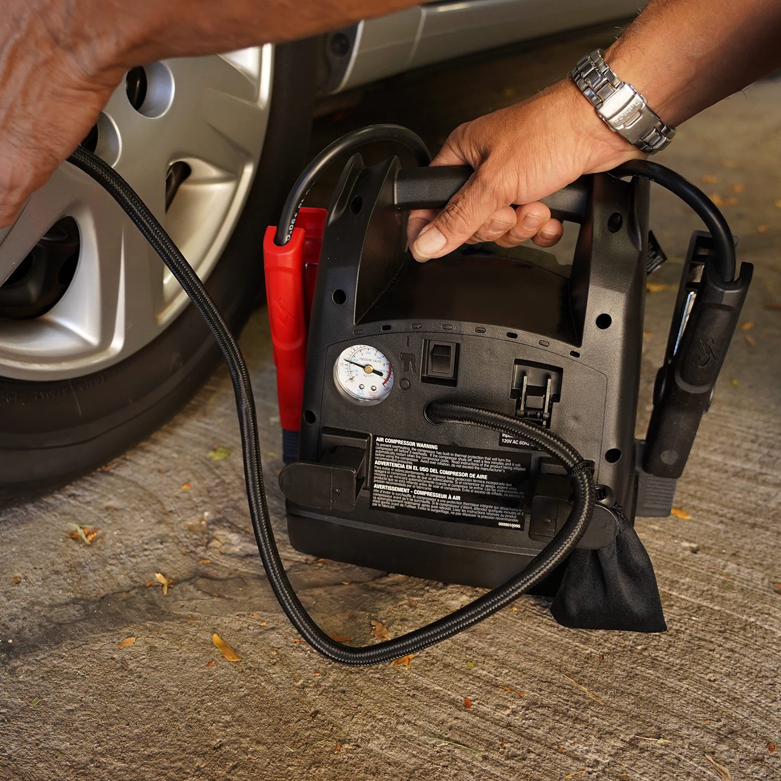 Schumacher SJ1330 Jump Starter & Air Compressor - 1000 Peak Amps, 12V USB Power Ports
