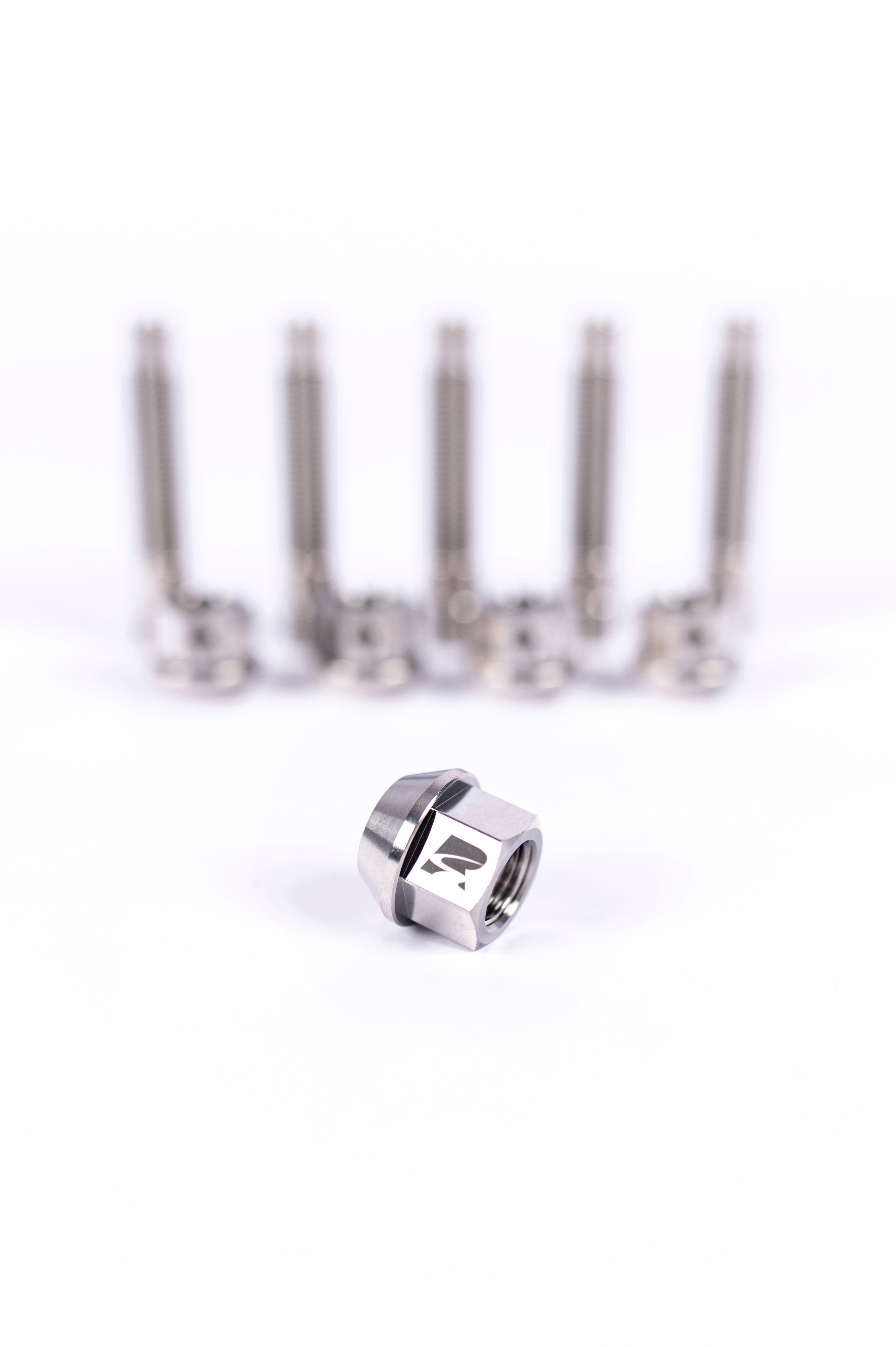 RENNELEMENT Titanium 75mm Stud Kit