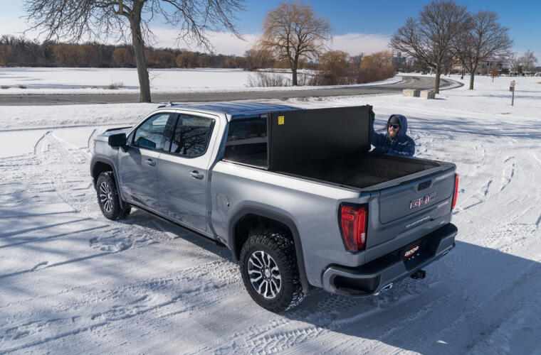Realtruck Undercover Triad Hard Folding Truck Bed Tonneau Cover | Tr16018 | Fits 1999-2018, 2019 Limited/Legacy Chevy/Gmc Silverado/Sierra 1500 5' 9' Bed (69.3')