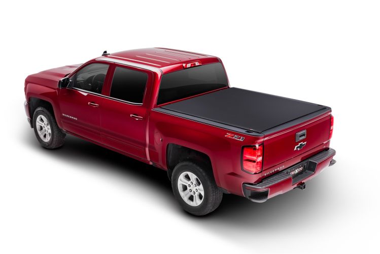 Realtruck Truxedo Pro X15 Soft Roll Up Truck Bed Tonneau Cover | 1423201 | Fits 2020-2024 Jeep Gladiator, W/And W/O Trail Rail System 5' Bed (60')