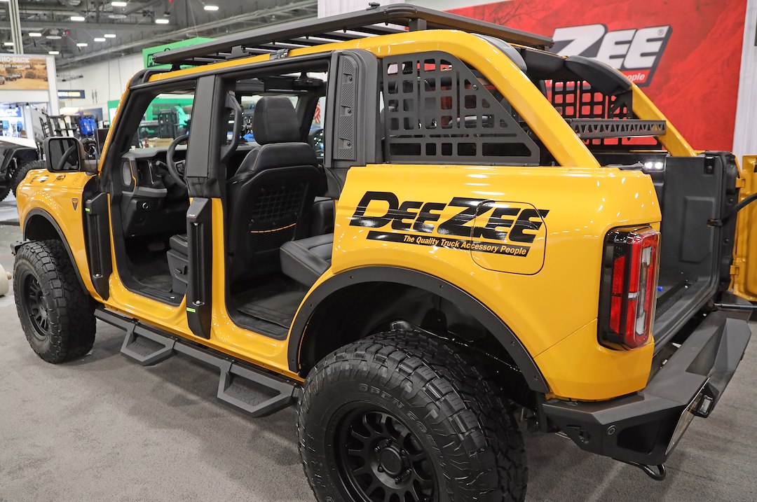 Dee Zee 21- Ford Bronco Fender Sight Delete